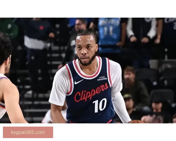 快船大胜猛龙横扫对手小卡砍27分马瑟林加兰合力高分